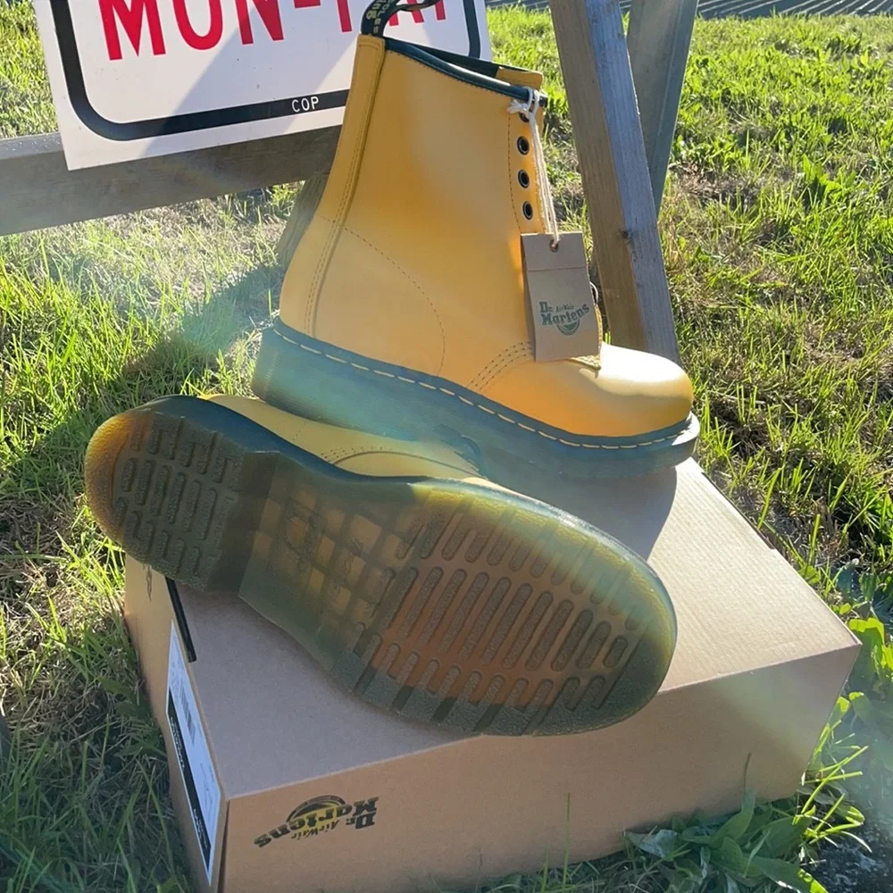 Dr. Martens 1460 Eye Lace/up  Boots Yellow - Picture 9 of 13